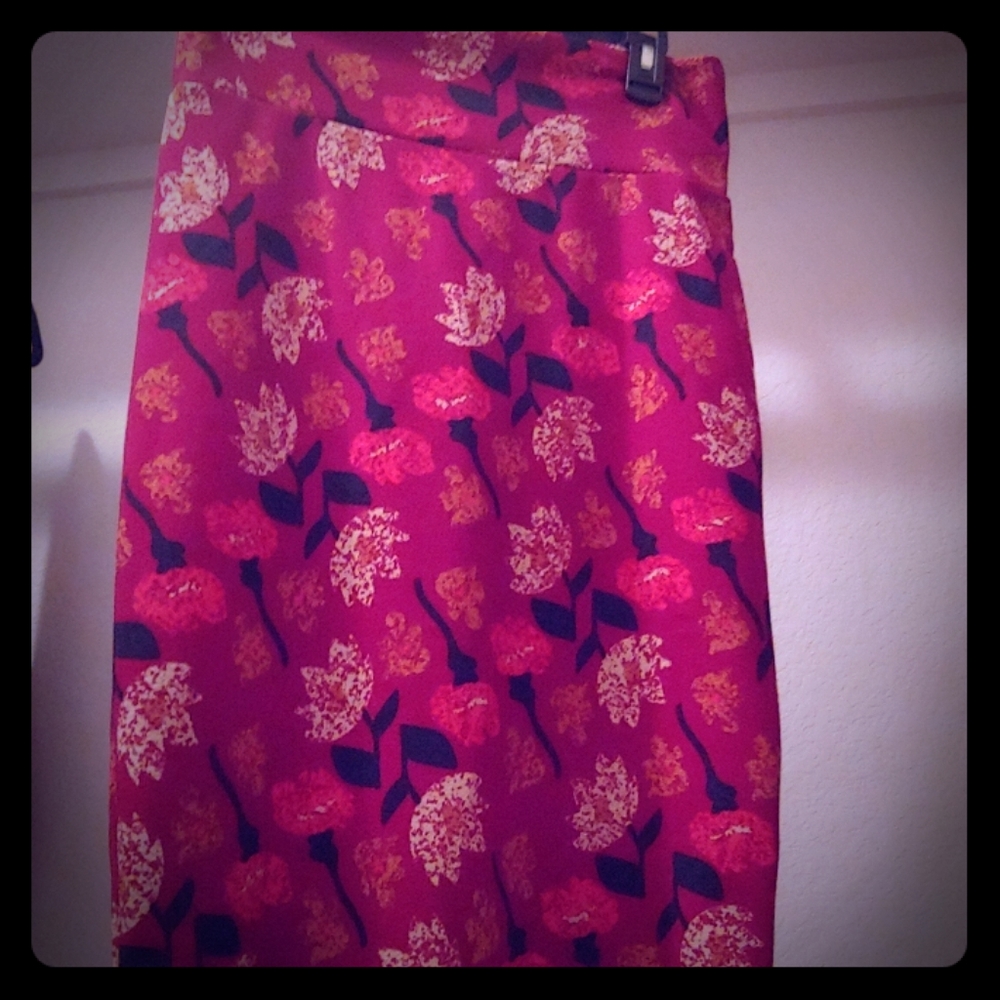 Lularoe skirt